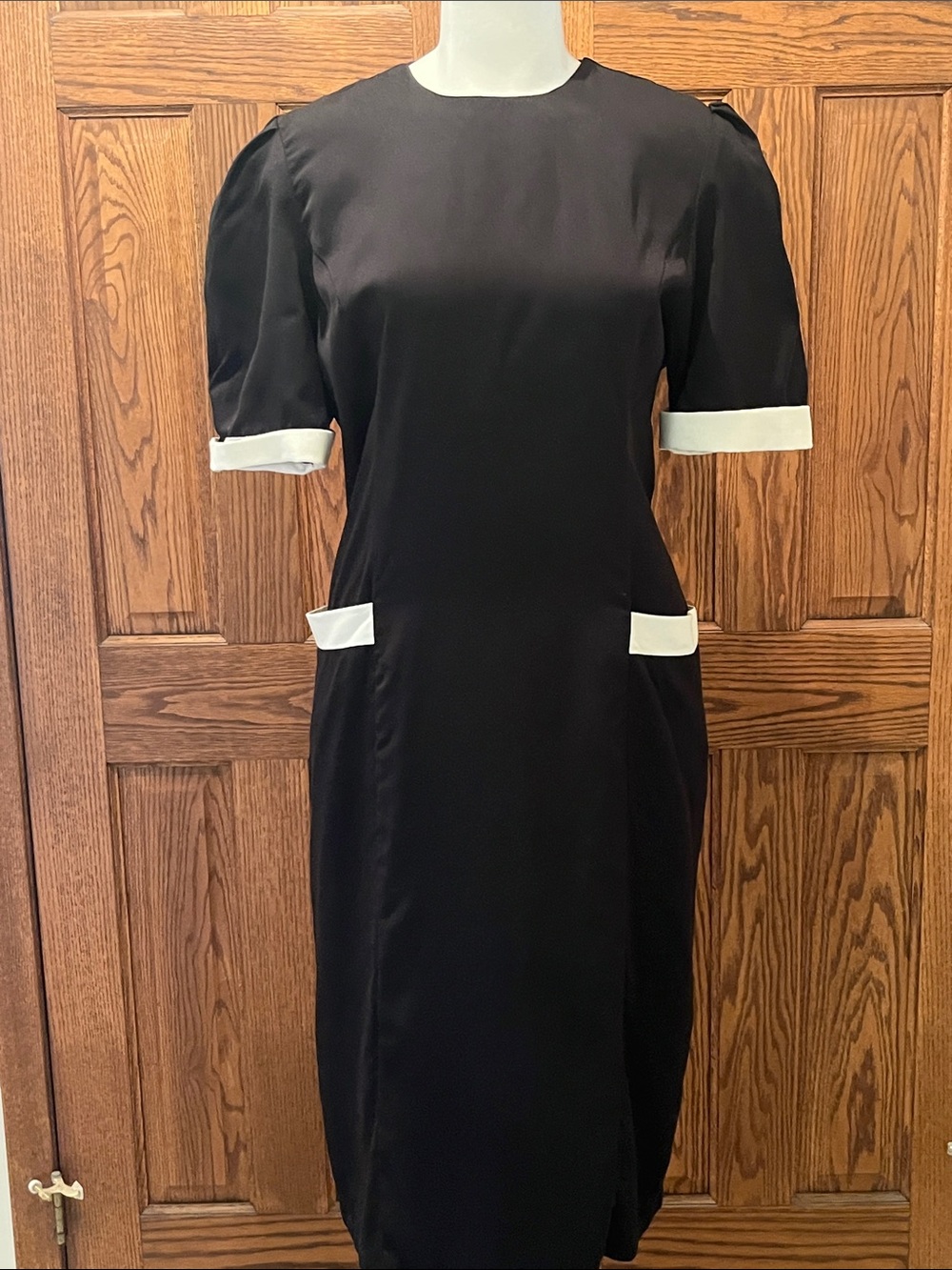 Vintage 80’s B&W dramatic sheath dress M